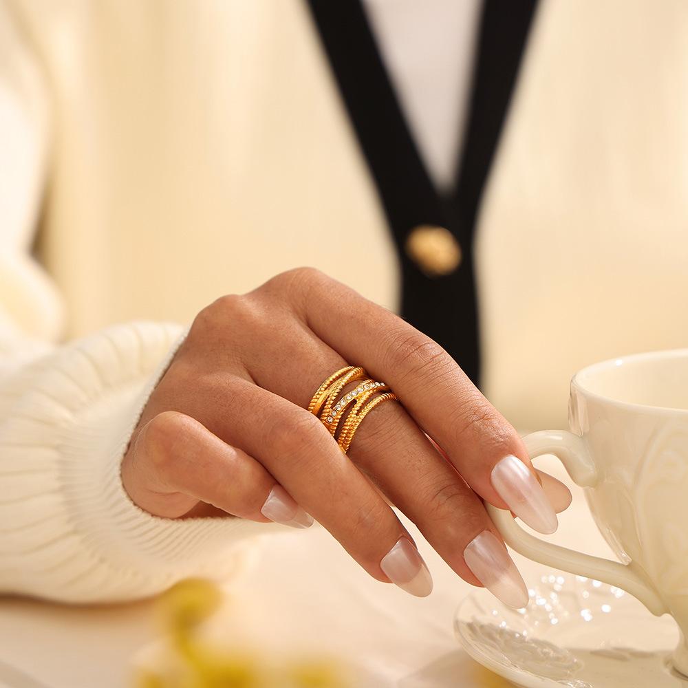 Многослойное кольцо с крестообразной огранкой и полым бриллиантом из нержавеющей стали с покрытием из 18-каратного золота, персонализированное кольцо