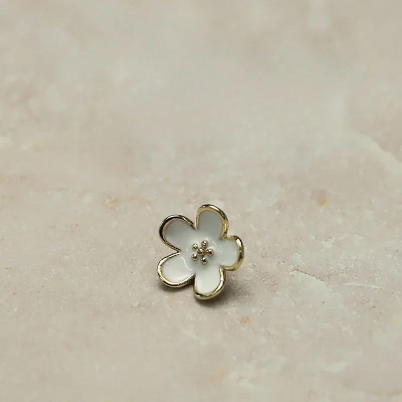 10 шт. Красивые пуговицы-цветы 12 мм белые/черные сливовые цветки металлические пуговицы декоративные пуговицы для одежды