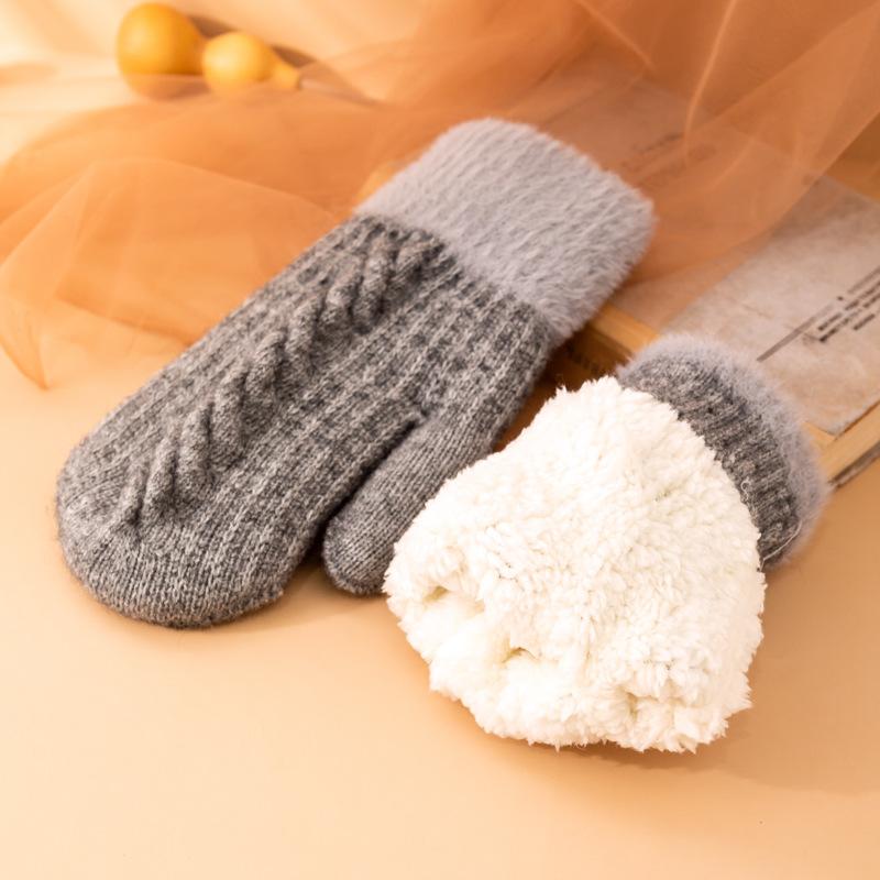 Winter Women Keep Warm Plus Velvet Wrist Thicken Jacquard Twist Wool Knitting Gloves Full Finger Cycling Drive Cute Mittens