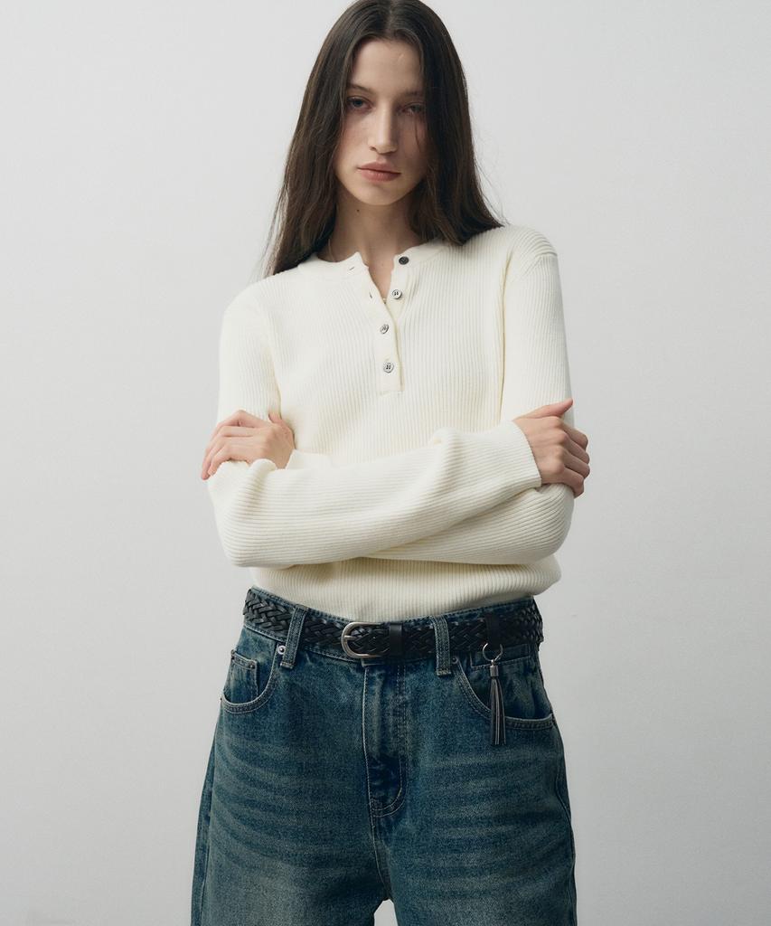 NOIRER FOR WOMAN Cotton Ribbed Henley Neck Knit (Ivory)