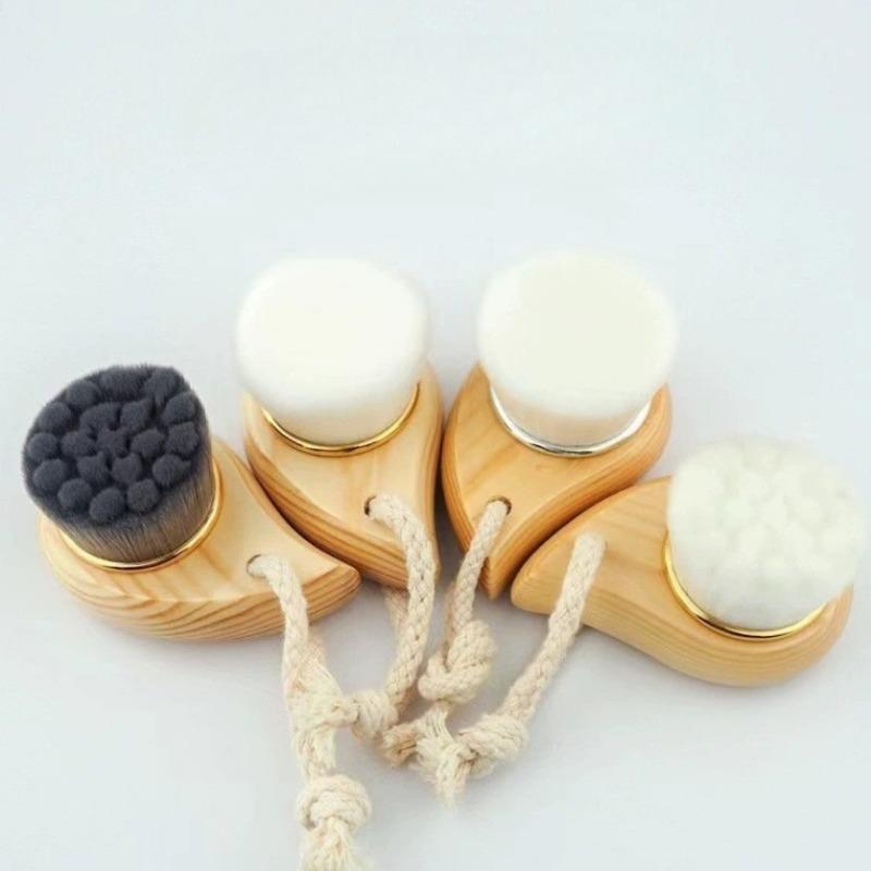 Wooden Handle Comma-shaped Super Soft Facial Cleansing Brush, Manual Facial Cleansing Brush