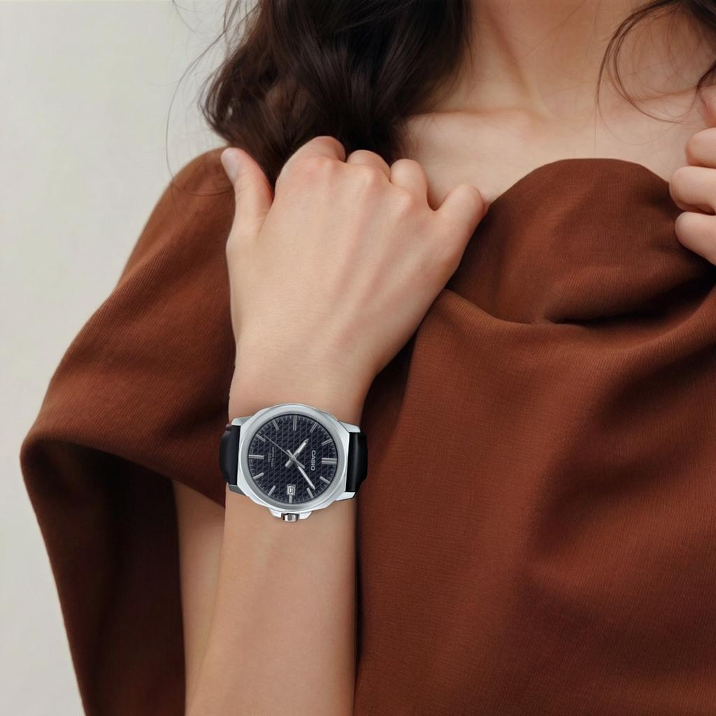 Casio Часы с кварцевым механизмом и ремешком из натуральной кожи, унисекс, черный циферблат, MTP-E720L-1AV