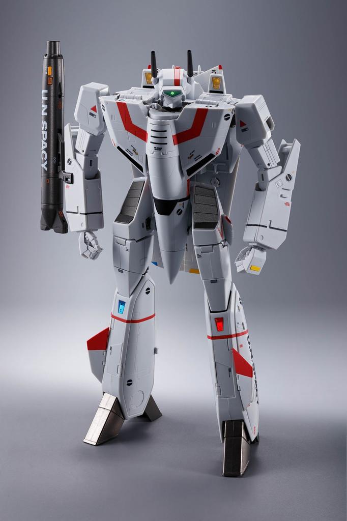 TAMASHII NATIONS DX Chogokin Super Dimension Fortress Macross Valkyrie Press Limited 300mm ABS PVC Painted Movable Figure VF-1J (Hikaru Ichijo) (First