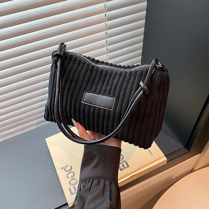 Весенняя мода плюшевая сумка-мессенджер новая большая вместимость простая вельветовая пушистая сумка на плечо подмышку женская