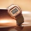 Casio Полностью металлическая серия - цифровой дисплей на квадратной пластине, металлический ретро-классический маленький квадрат, водонепроницаемый и ударопрочный механизм, кварцевый GM-S5600BR-5PR