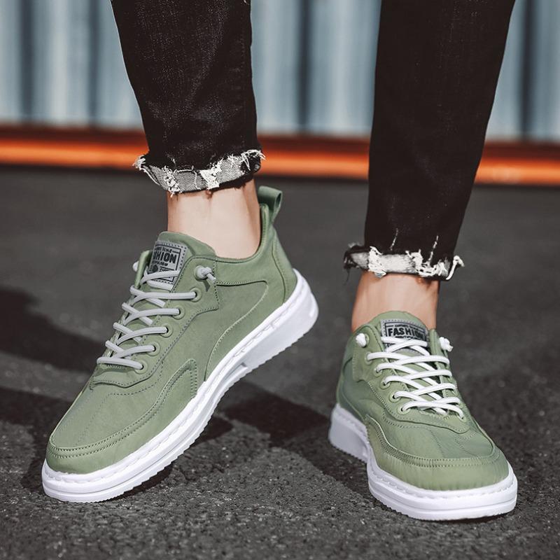 Модные летние новые мужские повседневные туфли легкие дышащие туфли на плоской подошве мужские кроссовки вулканизированные туфли на шнуровке антизапаховые парусиновые туфли теннис