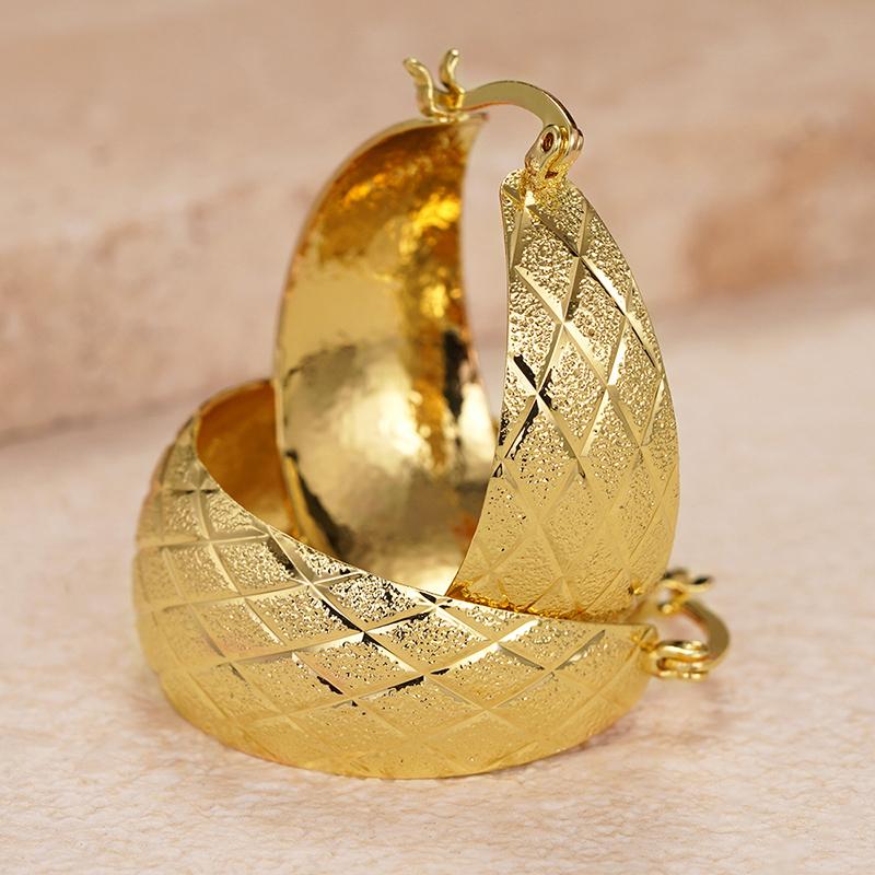 Huitan Роскошные серьги-кольца большого размера золотого цвета для женщин, свадебная вечеринка, повседневные элегантные аксессуары, ювелирные изделия