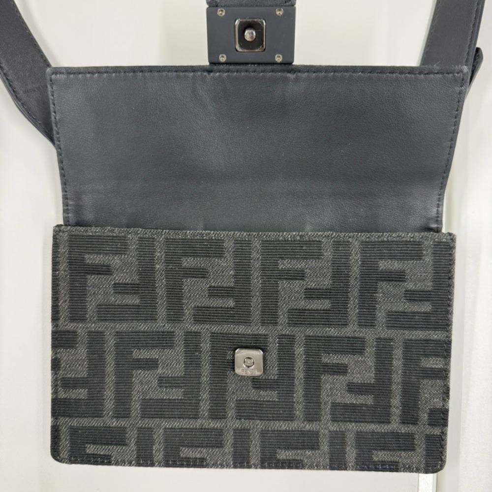 FENDI Marsupio Baguette Shoulder Bag 7M0295 3WAY clutch black Nylon canvas/leather mens Used