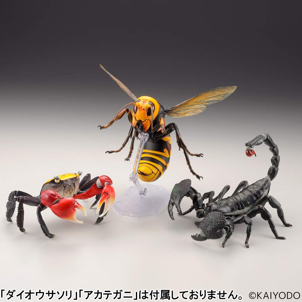 Kaiyodo Rebogio Giant Hornet Общая длина приблизительно 180 мм ПВХ ABS окрашенная подвижная фигурка перепродажа RG004S &