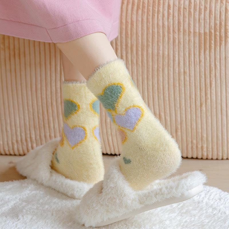Women's Fall and Winter Thickened Mink Socks Cute Cartoon Pattern Warm Mid-calf Socks