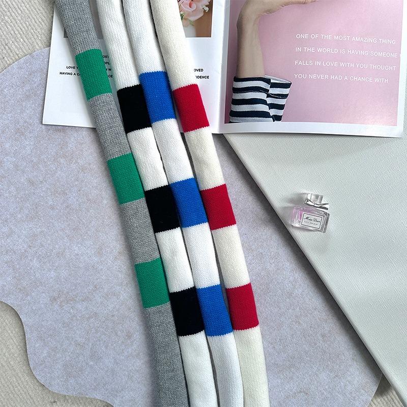 Niche Scarf Circle Sausage Knitted Scarf High-end Creative Sense Dopamine Fashion Decoration