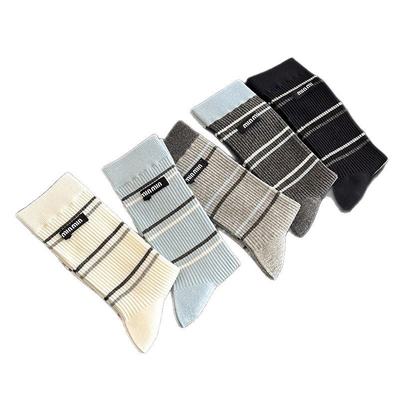 Полосатые носки средней длины из гребенчатого хлопка в стиле Miu - Модные, универсальные женские носки на осень/зиму