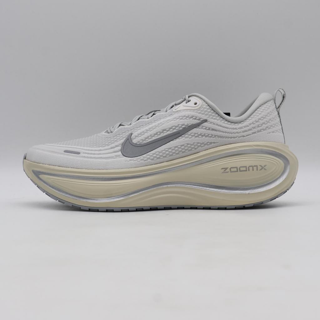IQ0308-094 Nike Vomero Plus Платиновый Оттенок Отражающий Серебристый (Мужской)
