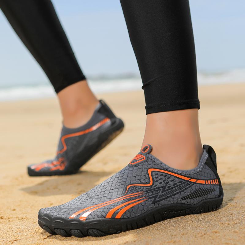 Canyoning Shoes Men's Lightweight, Anti-slip Breathable Outdoor Wading Shoes Men Flat Fashion Hollowed-out Casual Shoes Men