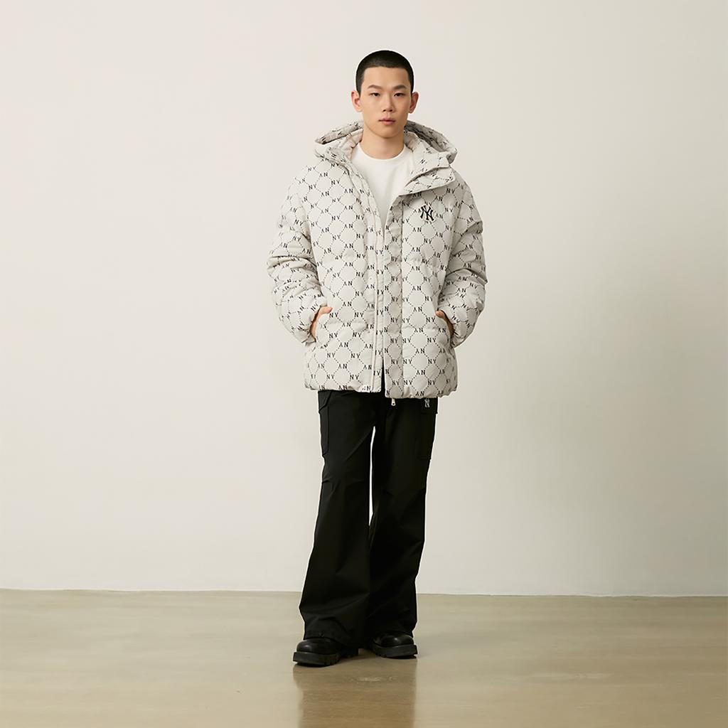 Новая коллекция MLB MONOGRAM Куртка пуховик New York Yankees Унисекс Темно-кремовый 3ADJM1146-50CRD