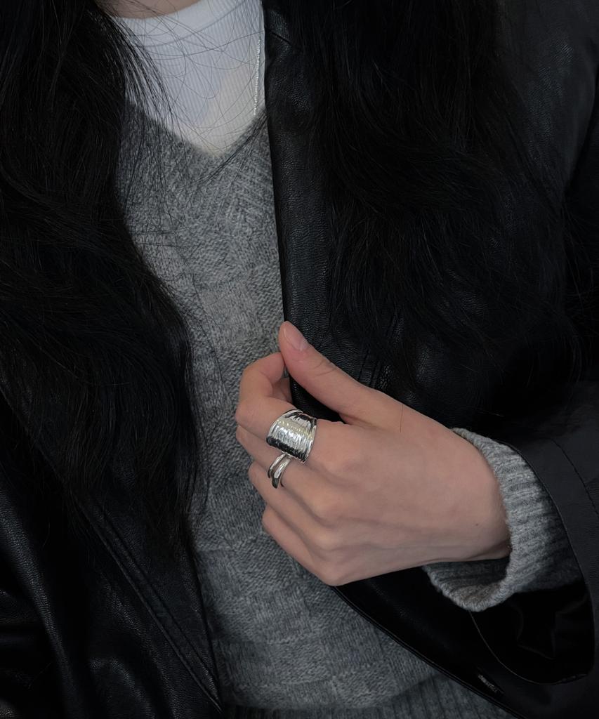 Knosis [925 Silver] Wide Wrinkle Bold Ring