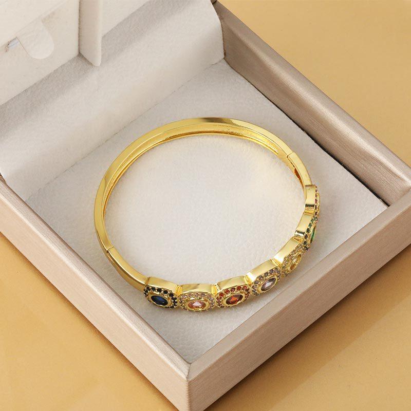 European and American Fashion Light Luxury Stone Bracelet Women's Design Niche High-end Hand Jewelry