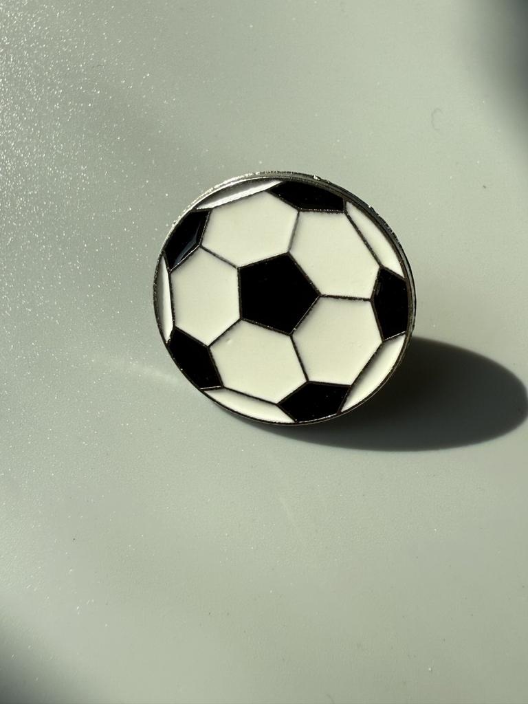 Creative Metal Soccer Ball Pin Badge 2 5cm Diameter Football Themed Collectible Accessory Commemorative Series Suitable for Various Uses