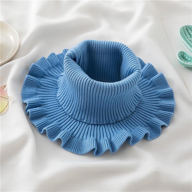 Women's Knitted Scarf Pullover: Thick, Warm, Decorative Neck Cover for Autumn and Winter.