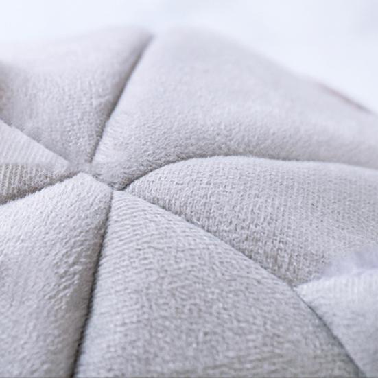 Yousheng Кровать-гнездо для кошки Дизайн в виде кошачьей головы Нескользящая ткань Набитая пещера для котят для улицы