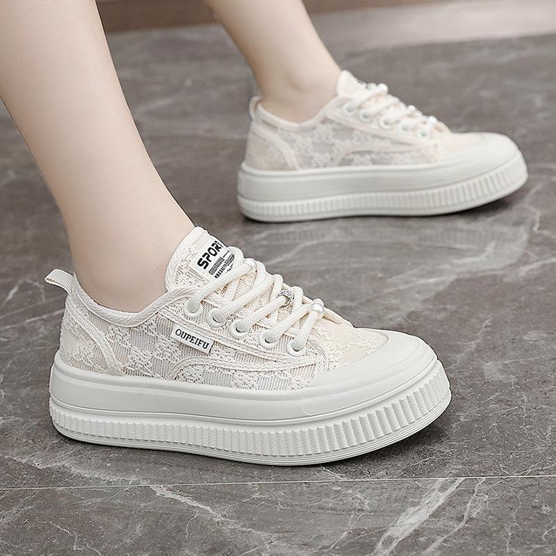 Fashion 2024 New Women Small White Shoes High Quality Breathable Comfortable Casual Sneakers Ladies Lace-up Vulcanize Shoes Walking Shoe