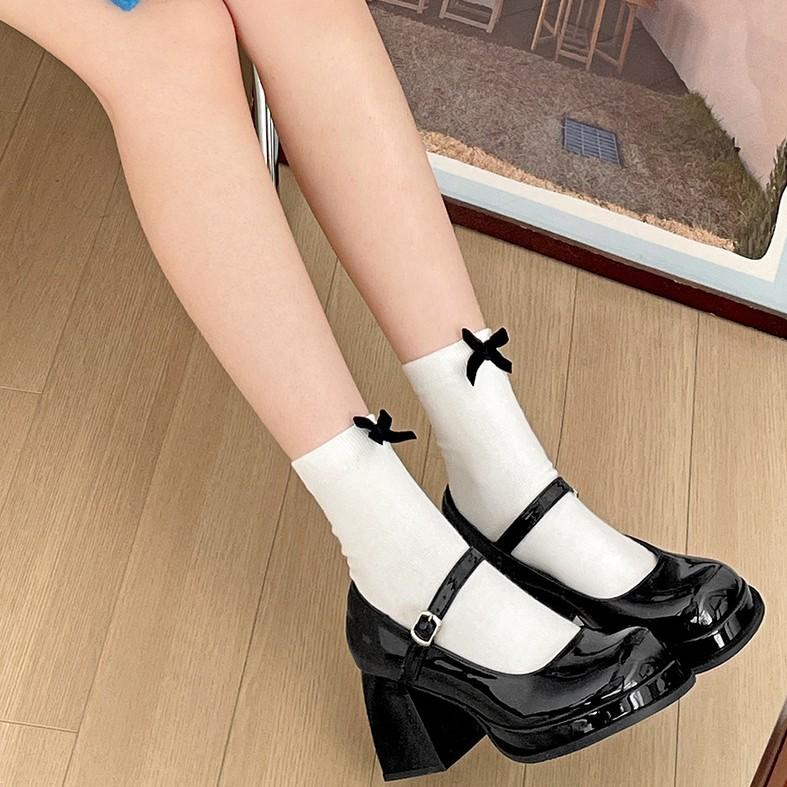 French Retro Thick Heel High Heels Women's 2025 New Spring and Autumn Versatile Skirt Mary Jane Light Mouth Small Leather Shoes