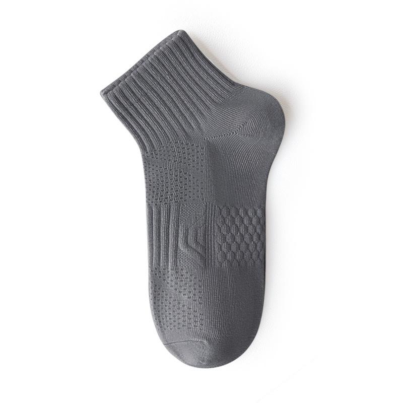 Men's Spring and Summer Short Socks In Solid Color, Boneless Cotton Socks, Odor-proof and Non-removable, and Autumn Mid-calf Socks