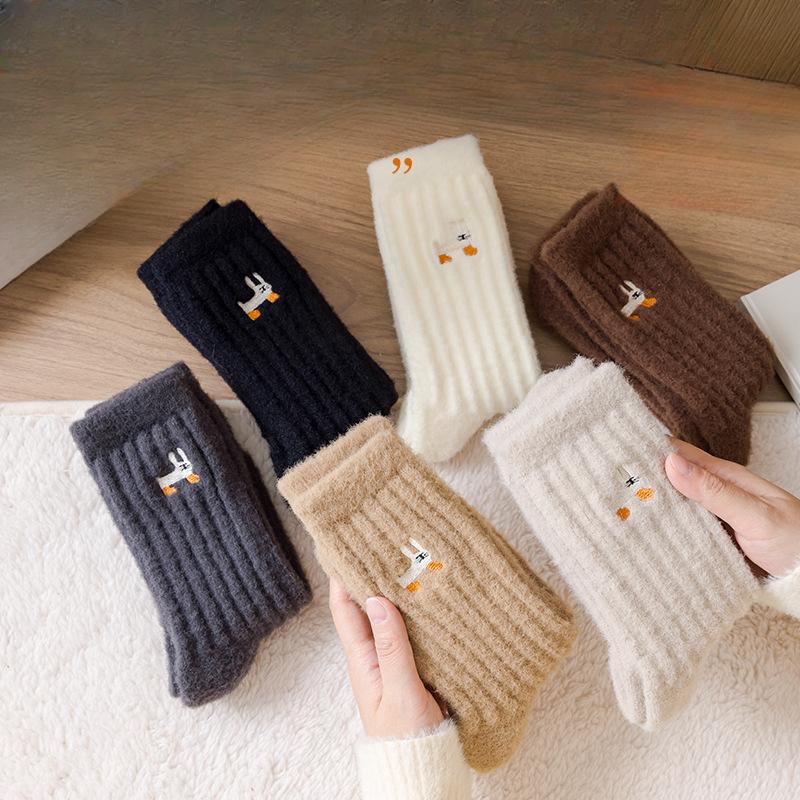 Female Winter Thickened Embroidery Warm Solid Color Vertical Bar Floor Sleeping Tube Socks
