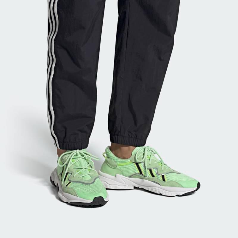 adidas Кроссовки Ozweego 'Glow Green' EE6466