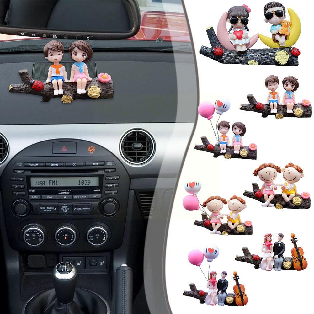 Car Interior Ornament Cute Kissing Couple Figure Statue Balloon Craft Auto Dashboard Decoration For Car Interior Accessorie I2O7