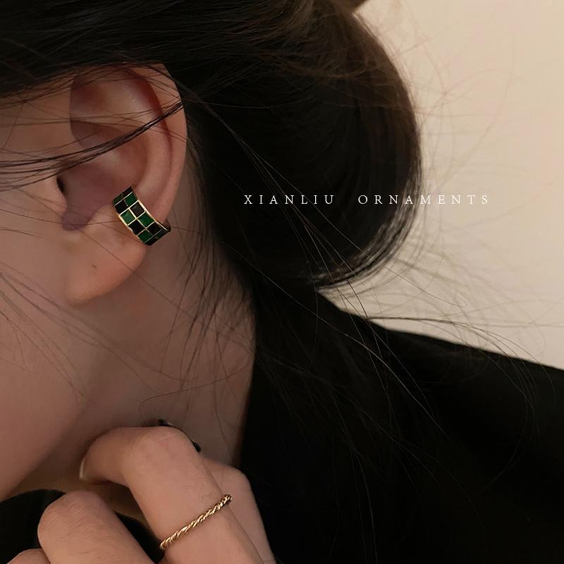 Корейские клипсы для непроколотых ушей – классный дизайн с кисточками и жемчужными бабочками для женщин