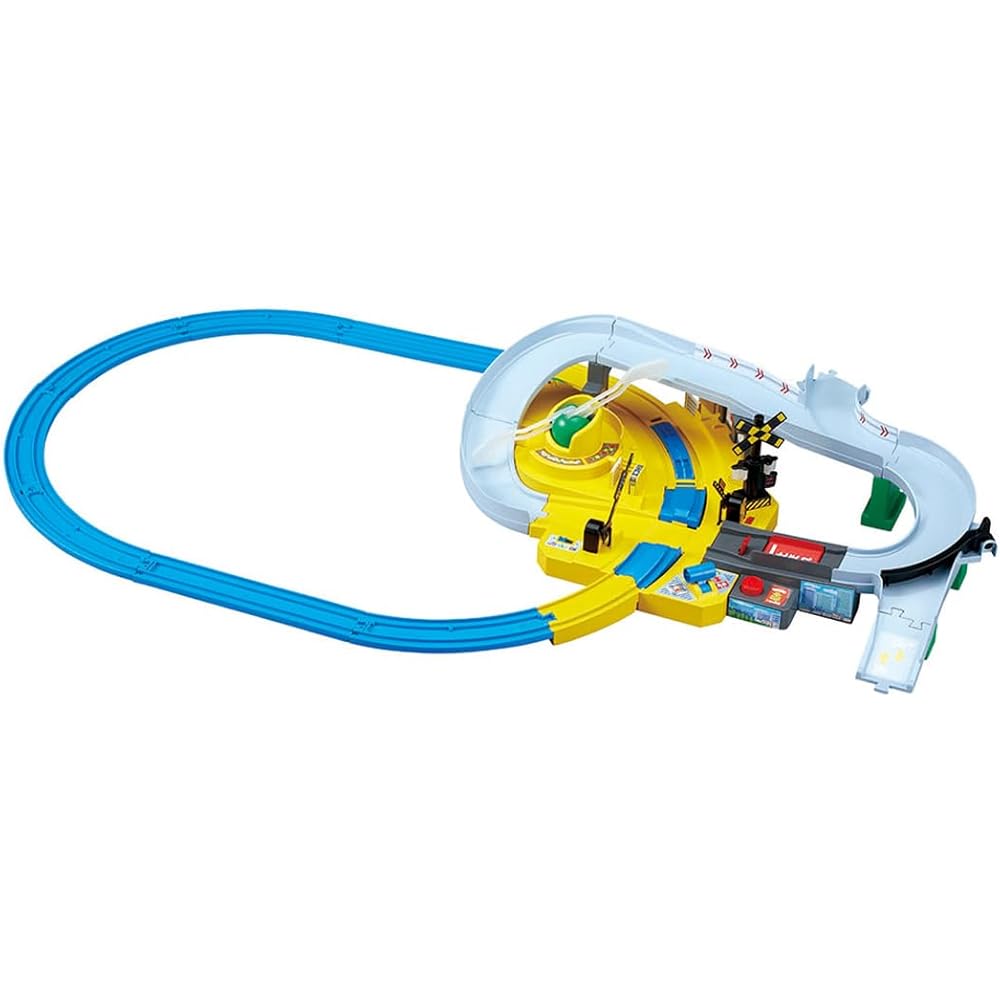TAKARA TOMY Игровой набор Plarail Tomica с круговым переездом, игрушечный поезд, для детей от 3 лет