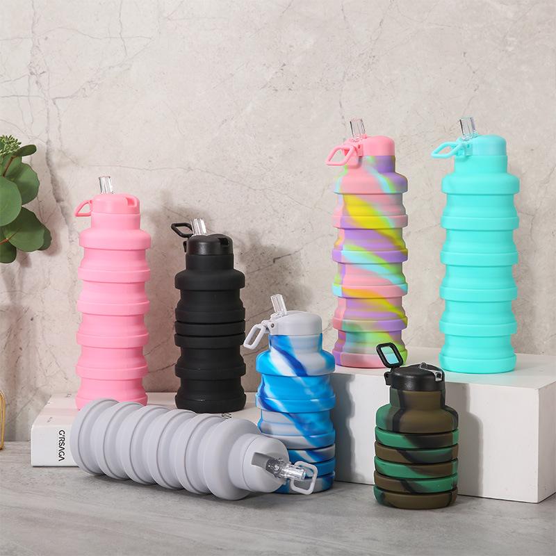 Silicone Athletic Bottle Outdoor Use Lightweight to Carry Handle Folding Bottle Retractable Water Bottle with Suction Nozzle