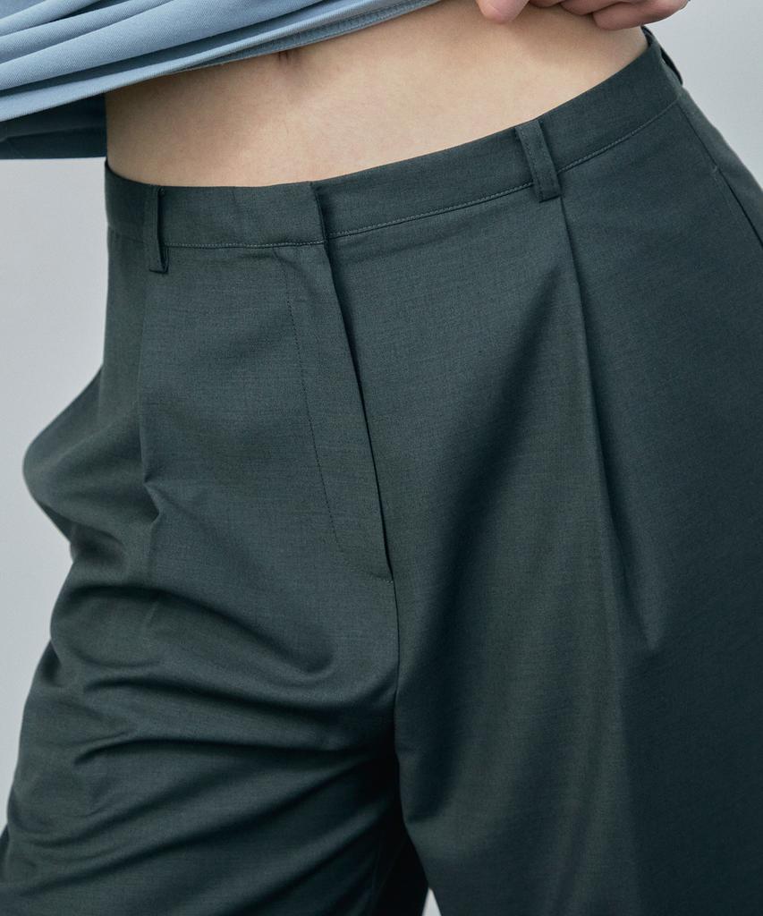 IHR Single-Pleat Wide Trousers / Charcoal