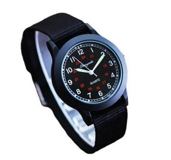 Unisex Casual Canvas Strap Watches with Pin Buckle Design