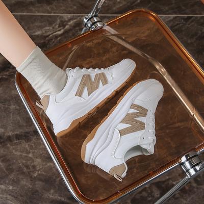 2025 весна маленькие белые туфли новая корейская версия ins студентки увеличивающие рост платформа спортивная обувь для скейтбординга повседневная обувь YB6811