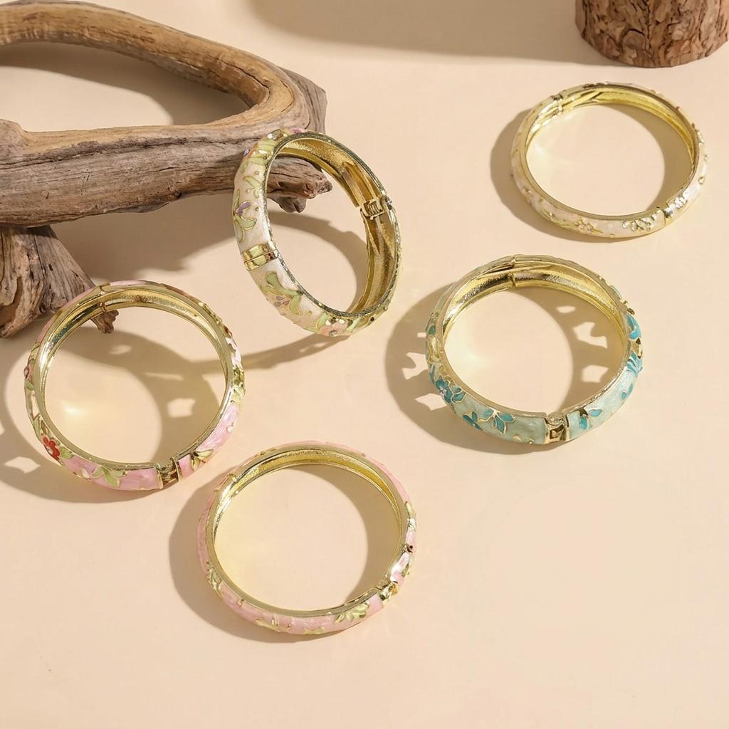 2Pcs Chunky Enamel Flower Bangles Set for Women Ethnic Style Hollowed Floral Cloisonne Bracelet Vintage Charms Jewelry Gifts