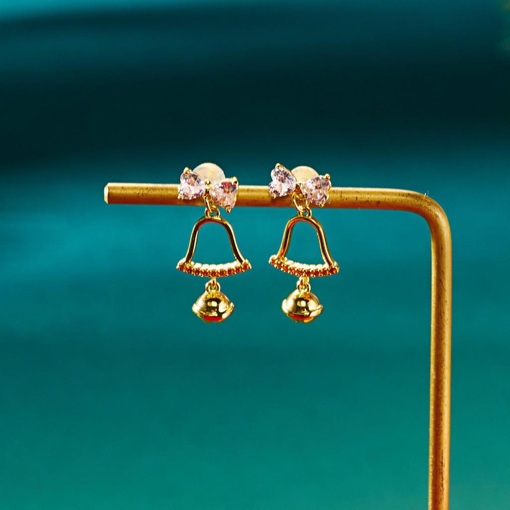 Cross-border Christmas Cartoon Earrings: Cute Snowflake, Snowman, and Cookie Designs for Women