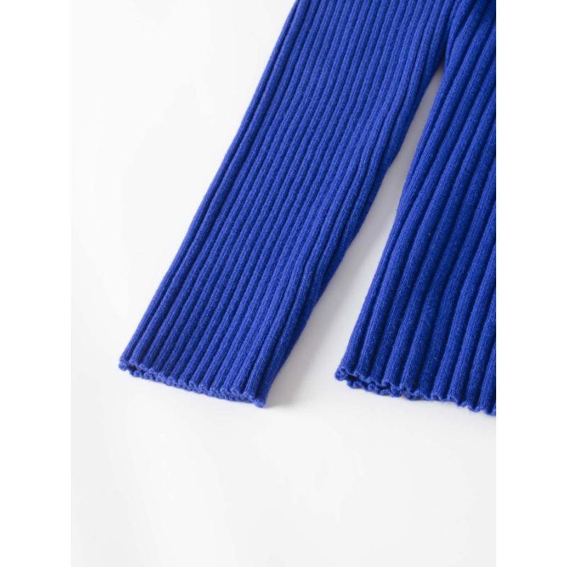 Осенний женский свитер с круглым вырезом и кружевной вязкой на талии