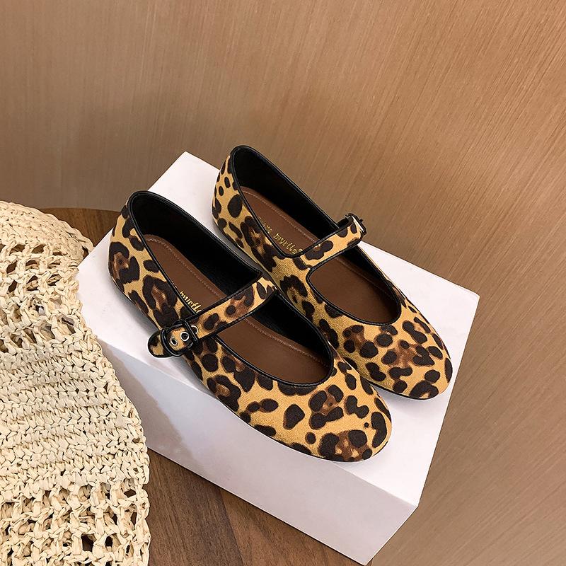 The same style, niche retro flat bottom round head leopard print light mouth single shoes women's ballet Mary Jane shoes women's single shoes