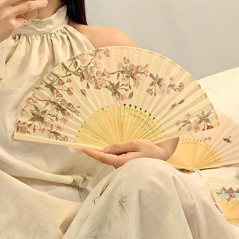 1 шт. Китайские веера Складной ручной веер Свадебные ручные веера Бамбуковый портативный веер Веер для танцев Веер для вечеринки Декоративный веер Ventilador