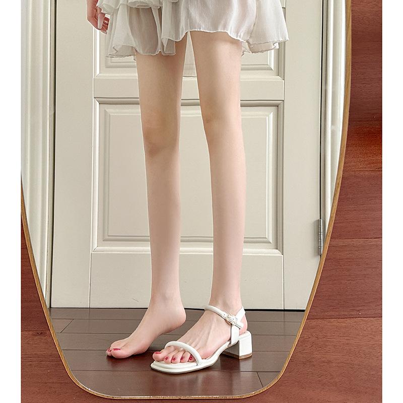 Босоножки на высоком каблуке женские летние новые серебряный каблук ремешок с пряжкой на одно слово с открытым носком на толстом каблуке женские