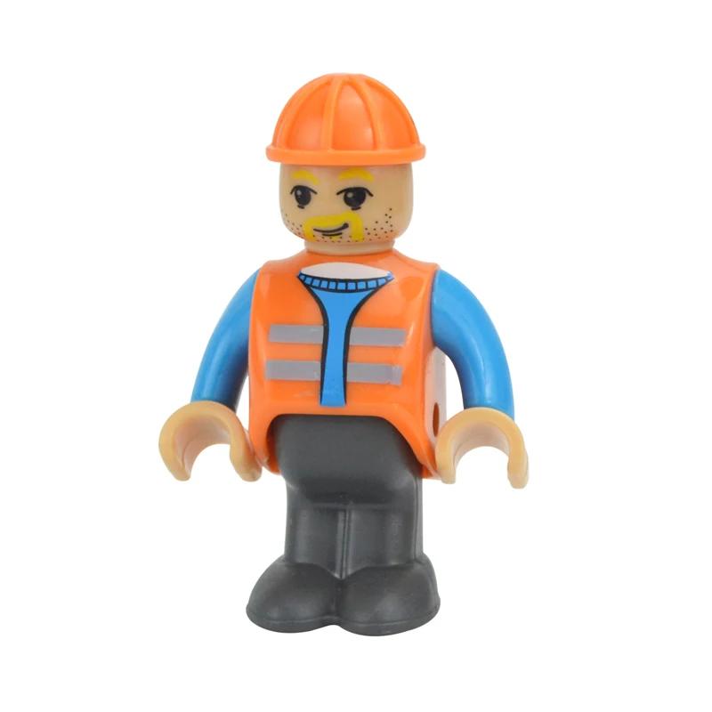 Все виды маленьких человечков, персонажи, деревянные аксессуары для железной дороги, фигурки членов семьи, рабочих, полицейских, врачей. Подходят для деревянных игрушек Biro