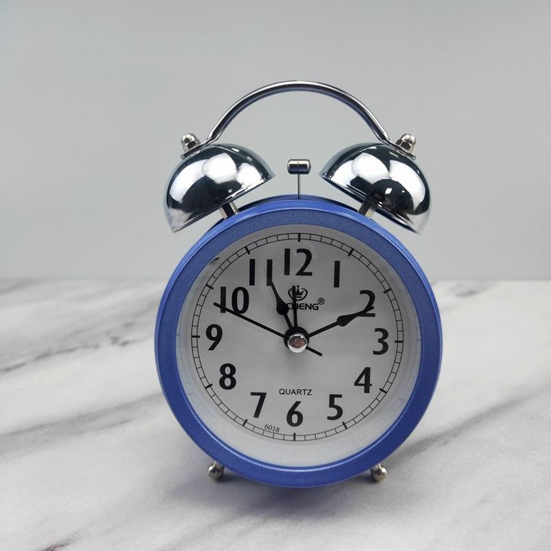 Металлический Звонкий Цифровой Будильник Высокая Громкость Бесшумные Часы У Изголовья Кровати Студенческий Подъем и Расписание Маленький Будильник