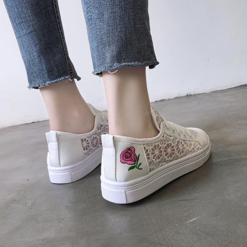 Кроссовки, женская модная дышащая летняя повседневная обувь на платформе, кружевная обувь для отдыха на плоской подошве, белая парусиновая женская обувь из вулканизированной ткани