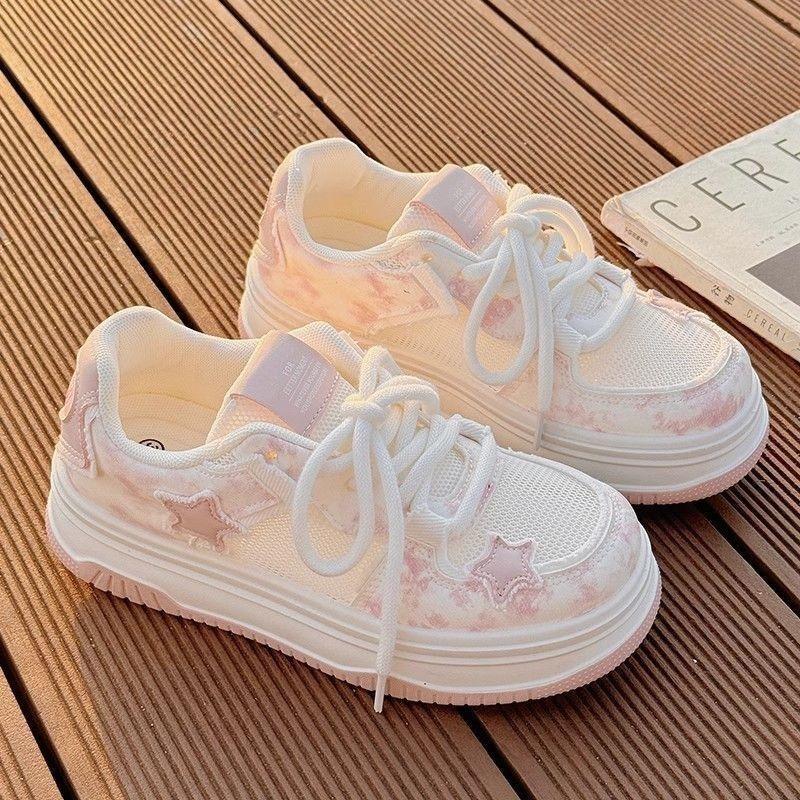 Маленькие белые туфли женские летние дышащие сетчатые туфли новая обувь с юбками универсальные туфли на платформе спортивные кеды