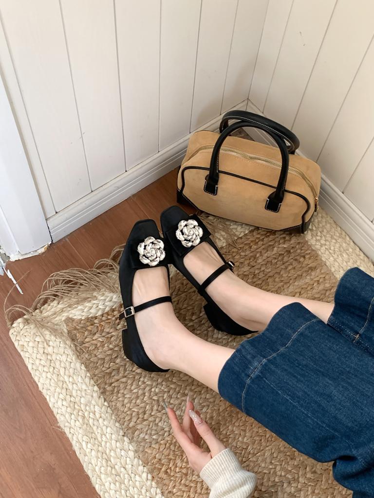 Camellia High Heels for Women Mary Jane Thick Heels Single Shoes for Women 2025 Spring Commuter Style Light Mouth Shoes Children's Fashion