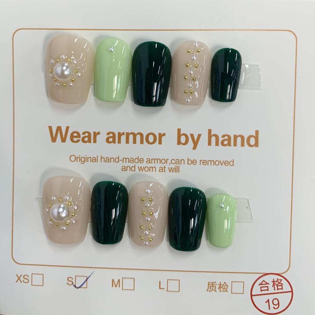 Нажмите на кончики ногтей Гель Полное покрытие 100 дизайнов Накладные ногти ручной работы Высококачественные носимые искусственные ногти Многоразовые размеры от XS до L бесплатно 5 шт. инструментов