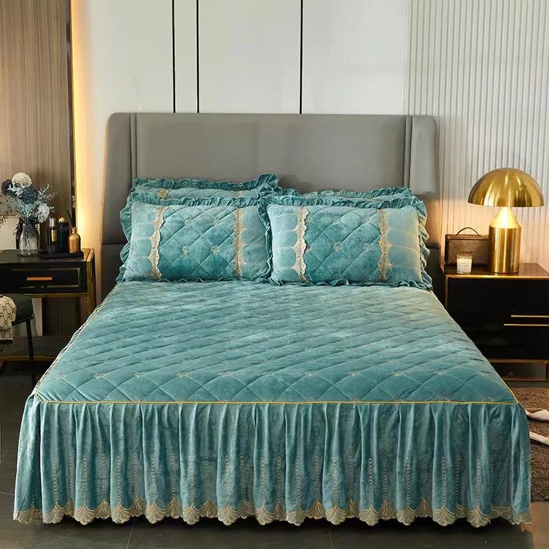 Luxury Solid Color Crystal Velvet Quilted Bedspread King Queen Size Lace Soft Coral Fleece Bed Skirt Not Including Pillowcase