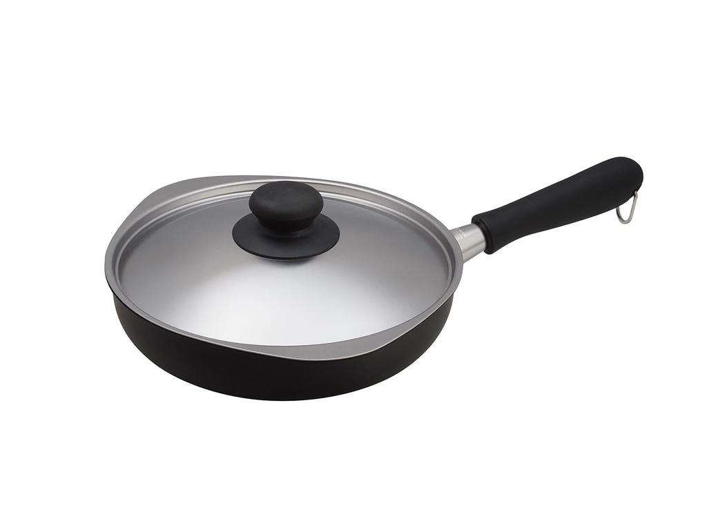 Sori Yanagi Sori Yanagi Magma Plate Iron Frying Pan with Uneven Iron Surface Compatible with IH 22 Cm Comes with a Lid Good Oil Absorption and Fast